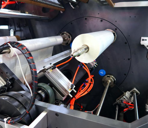 Rebobinadeira de torre 570 totalmente automática, sem cola e sem paragens